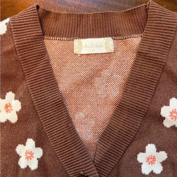 Altar’d State Floral V-Neck Short Crop Cardigan Sweater Brown - Picture 3 of 5
